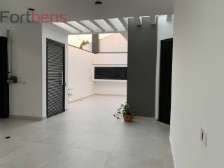 Casa de Condomínio Para Vender com 4 quartos 3 suítes no bairro Nova Caieiras em Caieiras