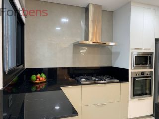 Casa de Condomínio Para Vender com 4 quartos 3 suítes no bairro Nova Caieiras em Caieiras