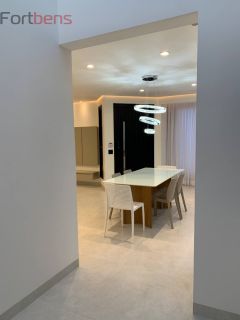 Casa de Condomínio Para Vender com 4 quartos 3 suítes no bairro Nova Caieiras em Caieiras