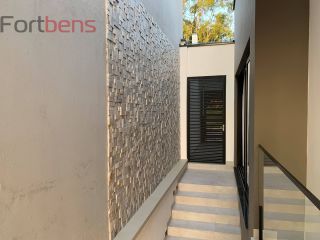 Casa de Condomínio Para Vender com 4 quartos 3 suítes no bairro Nova Caieiras em Caieiras