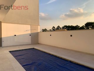 Casa de Condomínio Para Vender com 4 quartos 3 suítes no bairro Nova Caieiras em Caieiras