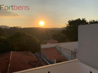 Casa de Condomínio Para Vender com 4 quartos 3 suítes no bairro Nova Caieiras em Caieiras