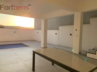 Casa de Condomínio Para Vender com 4 quartos 3 suítes no bairro Nova Caieiras em Caieiras