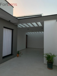 Casa de Condomínio Para Vender com 4 quartos 3 suítes no bairro Nova Caieiras em Caieiras