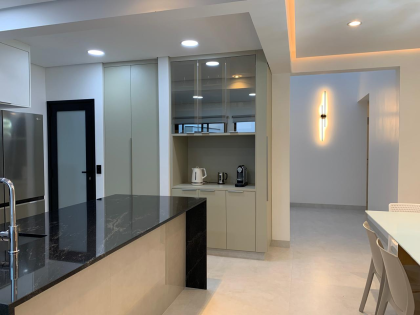 Casa de Condomínio Para Vender com 4 quartos 3 suítes no bairro Nova Caieiras em Caieiras