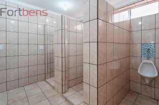 Prédio / Edifício Inteiro Comercial Para Alugar com 15 Salas no bairro Região Central em Caieiras