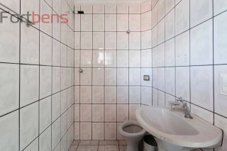 Prédio / Edifício Inteiro Comercial Para Alugar com 15 Salas no bairro Região Central em Caieiras