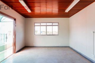 Prédio / Edifício Inteiro Comercial Para Alugar com 15 Salas no bairro Região Central em Caieiras