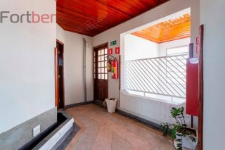 Prédio / Edifício Inteiro Comercial Para Alugar com 15 Salas no bairro Região Central em Caieiras