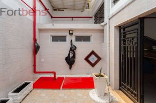 Prédio / Edifício Inteiro Comercial Para Alugar com 15 Salas no bairro Região Central em Caieiras