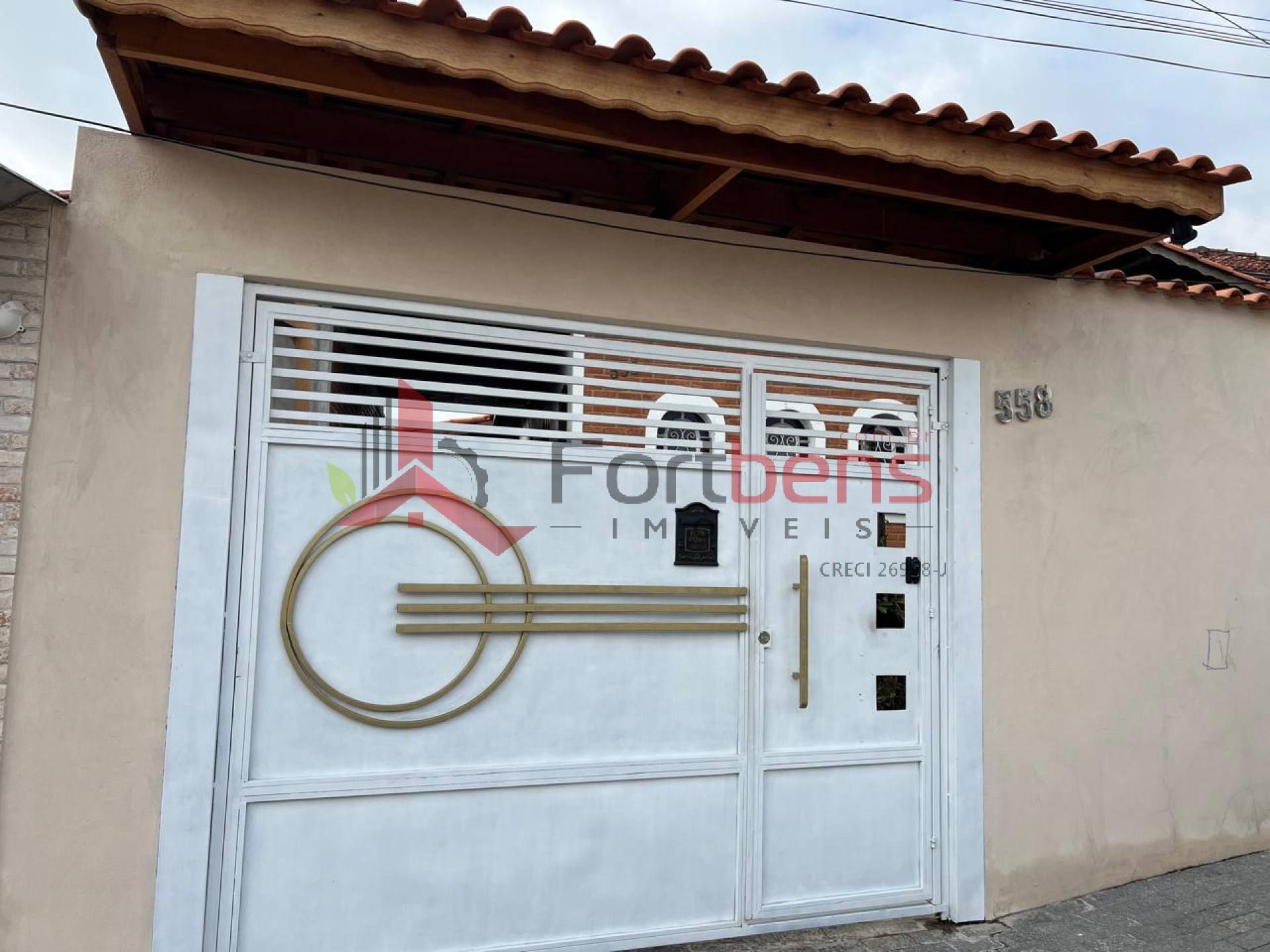 Casa Para Vender com 3 quartos 2 suítes no bairro Região Central em Caieiras