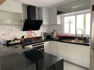 Casa de Condomínio Para Vender com 3 quartos 1 suítes no bairro Villa Verde em Franco Da Rocha