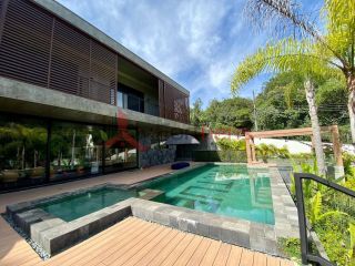 Casa Alto Padrão Para Vender com 2 quartos 2 suítes no bairro Alpes de Caieiras em Caieiras