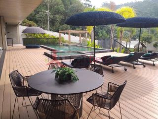 Casa Alto Padrão Para Vender com 2 quartos 2 suítes no bairro Alpes de Caieiras em Caieiras