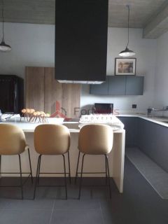 Casa Alto Padrão Para Vender com 2 quartos 2 suítes no bairro Alpes de Caieiras em Caieiras