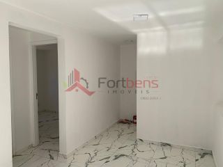 Apartamento Para Vender com 2 quartos no bairro Chácaras das Colinas em Franco Da Rocha