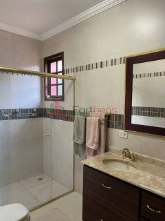 Sobrado Para Vender com 7 quartos 5 suítes no bairro Jardim dos Lagos em Franco Da Rocha