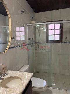 Sobrado Para Vender com 7 quartos 5 suítes no bairro Jardim dos Lagos em Franco Da Rocha