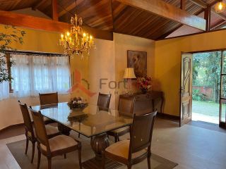 Sobrado Para Vender com 7 quartos 5 suítes no bairro Jardim dos Lagos em Franco Da Rocha