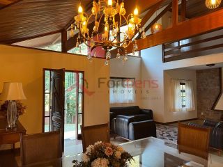 Sobrado Para Vender com 7 quartos 5 suítes no bairro Jardim dos Lagos em Franco Da Rocha