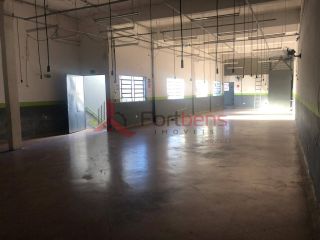 Galpão / Depósito / Armazém Para Alugar no bairro Vera Tereza em Caieiras