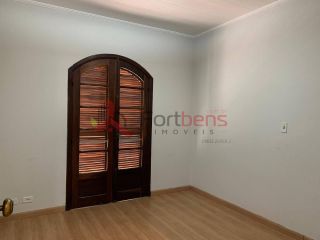 Casa Para Vender com 4 quartos 3 suítes no bairro Jardim Santo Antônio em Caieiras