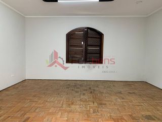 Casa Para Vender com 4 quartos 3 suítes no bairro Jardim Santo Antônio em Caieiras