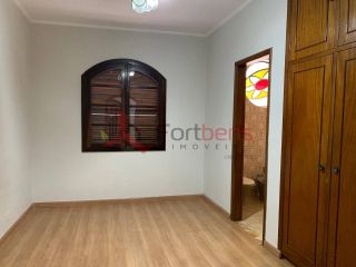 Casa Para Vender com 4 quartos 3 suítes no bairro Jardim Santo Antônio em Caieiras