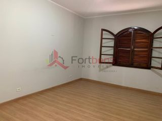 Casa Para Vender com 4 quartos 3 suítes no bairro Jardim Santo Antônio em Caieiras