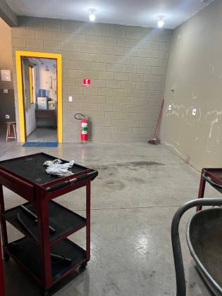 Galpão / Depósito / Armazém Para Alugar no bairro Laranjeiras em Caieiras