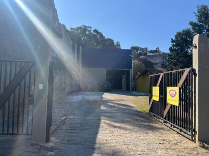 Galpão / Depósito / Armazém Para Alugar no bairro Laranjeiras em Caieiras