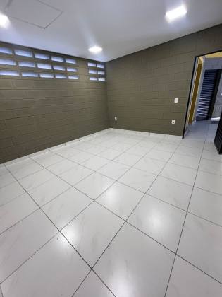 Galpão / Depósito / Armazém Para Alugar no bairro Laranjeiras em Caieiras