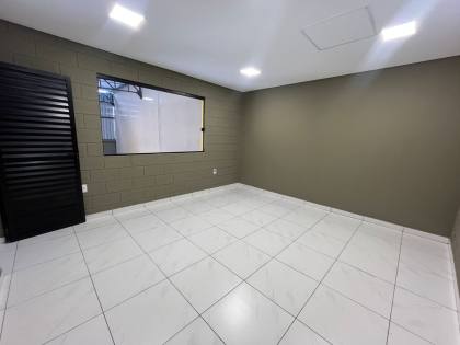 Galpão / Depósito / Armazém Para Alugar no bairro Laranjeiras em Caieiras