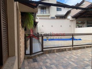 Sobrado Para Vender com 3 quartos 3 suítes no bairro Nova Caieiras em Caieiras