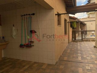 Sobrado Para Vender com 3 quartos 3 suítes no bairro Nova Caieiras em Caieiras