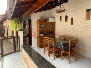 Sobrado Para Vender com 3 quartos 3 suítes no bairro Nova Caieiras em Caieiras