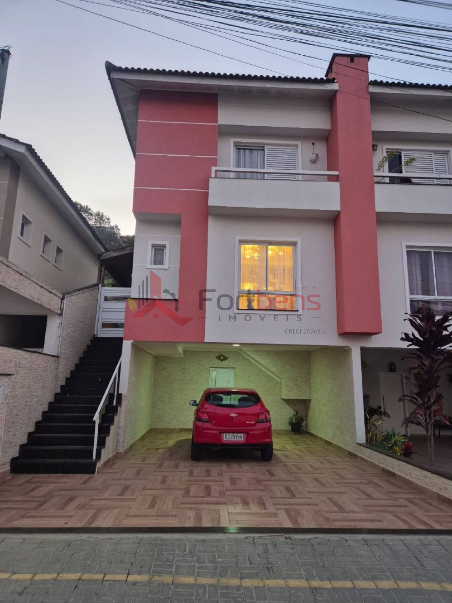 Sobrado Para Alugar com 3 quartos 1 suítes no bairro Villa Verde em Franco Da Rocha