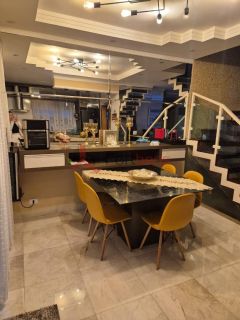 Sobrado Para Alugar com 3 quartos 1 suítes no bairro Villa Verde em Franco Da Rocha