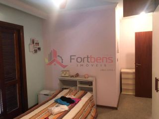 Casa de Condomínio Para Vender com 5 quartos 3 suítes no bairro Alphaville em Santana De Parnaíba