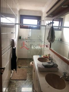 Casa de Condomínio Para Vender com 5 quartos 3 suítes no bairro Alphaville em Santana De Parnaíba