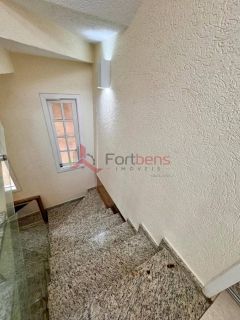 Sobrado Para Vender com 4 quartos no bairro Centro em Caieiras