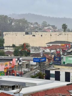 Sobrado Para Vender com 4 quartos no bairro Centro em Caieiras