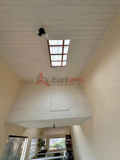 Sobrado Para Vender com 4 quartos no bairro Centro em Caieiras