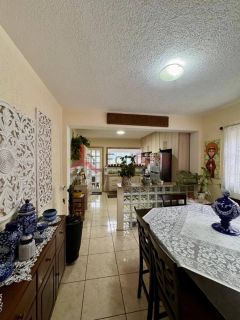 Sobrado Para Vender com 4 quartos no bairro Centro em Caieiras