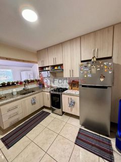 Sobrado Para Vender com 4 quartos no bairro Centro em Caieiras