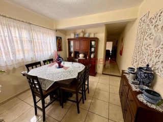 Sobrado Para Vender com 4 quartos no bairro Centro em Caieiras