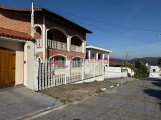 Casa Sobrado  Para Vender com 3 quartos 1 suíte no bairro Jd. Santo Antônio em Caieiras