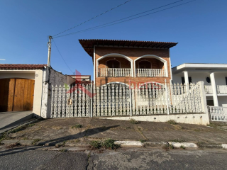 Casa Sobrado  Para Vender com 3 quartos 1 suíte no bairro Jd. Santo Antônio em Caieiras