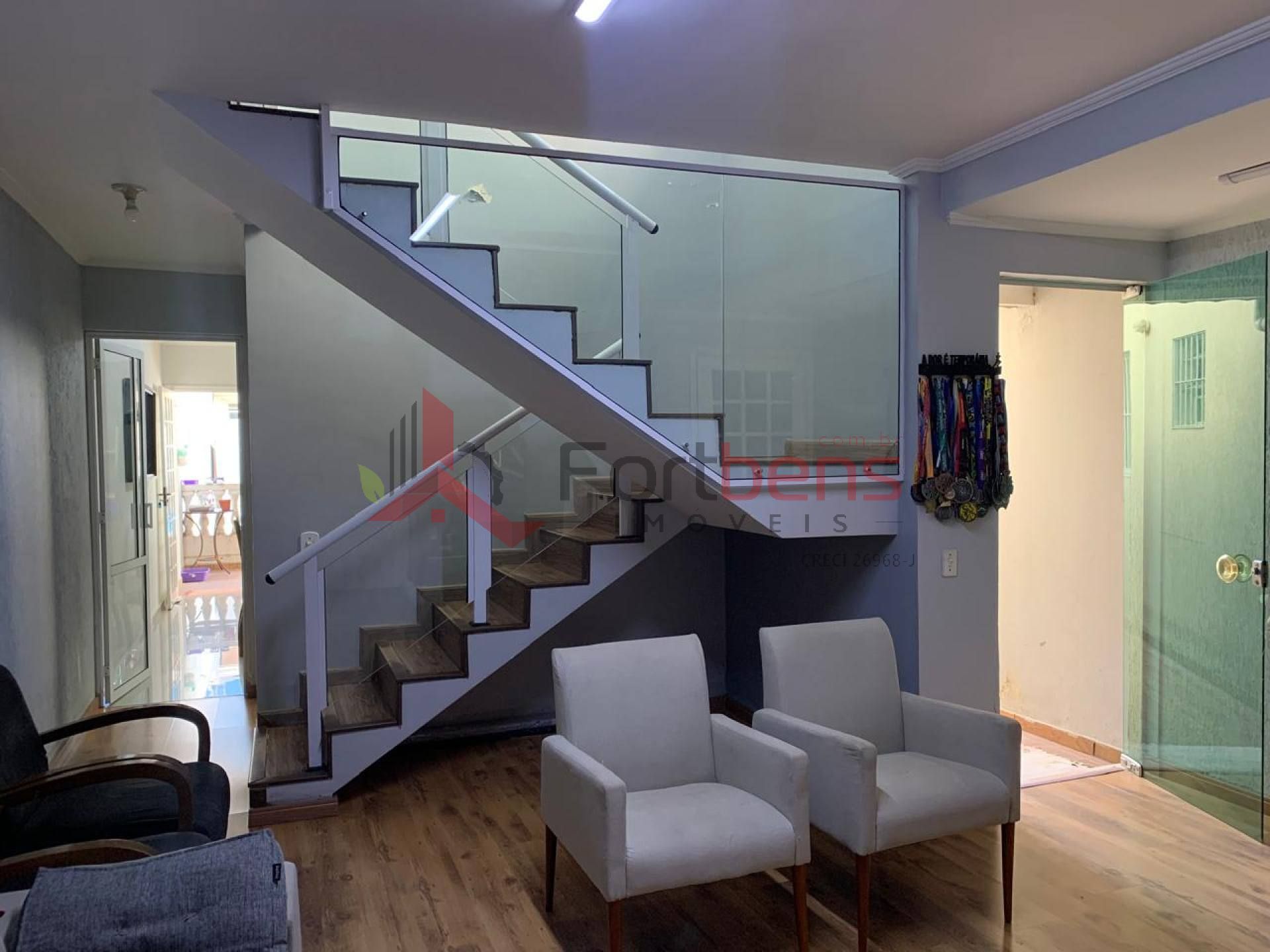 Sobrado Para Vender com 3 quartos 1 suítes no bairro Serpa em Caieiras