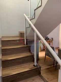 Sobrado Para Vender com 3 quartos 1 suítes no bairro Serpa em Caieiras